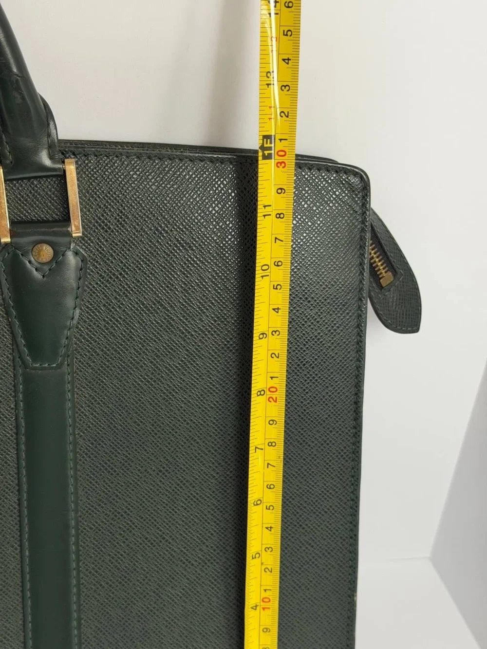 Louis Vuitton Porte-Documents Green Taiga Leather Business Bag